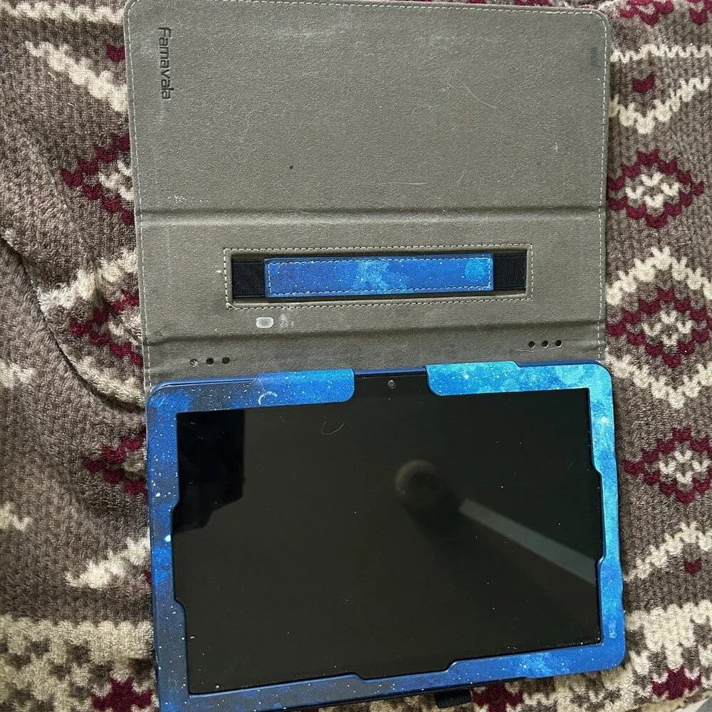 Kindle Fire HD 10 (11th Generation) - EUC